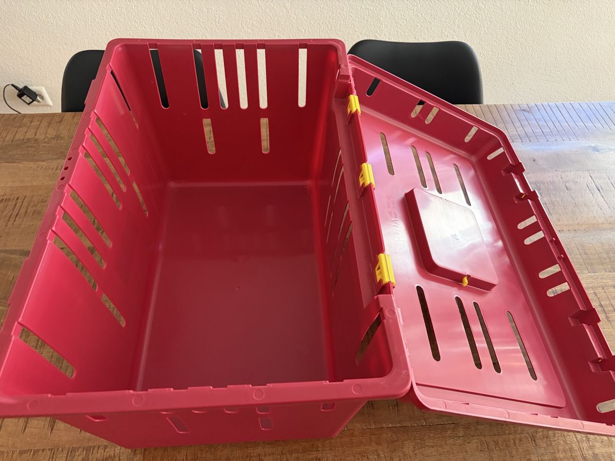 Gabbie, trasporto & Sicurezza: Transportbox Pet Caddy 2 – Usato da Thürnen venduto da Yaroc 1