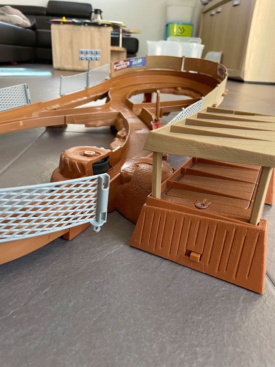 Circuit Flash McQueen Cars Kaufen auf Ricardo