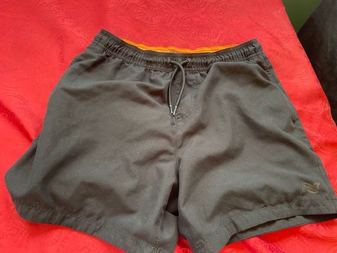 Costumi da bagno: Junge Badehose schwarz Next 164 – Usato da Bergdietikon venduto da antovale