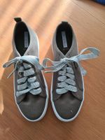 olivgrüne Stoffschuhe S. Oliver Gr. 39