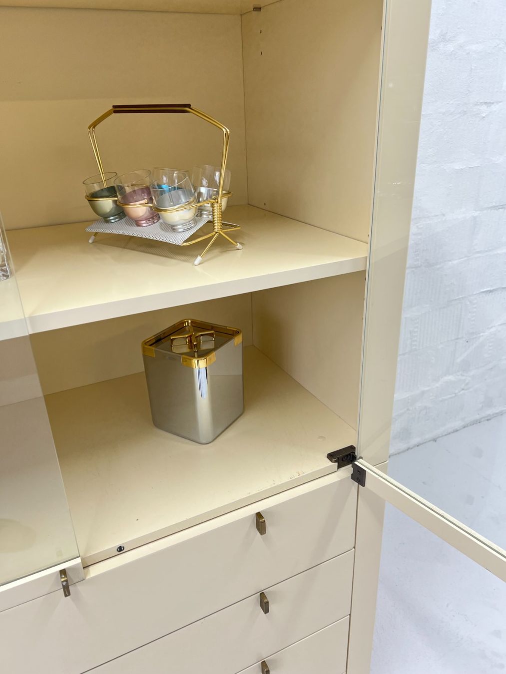 Interlübke Scaffali: Vintage Vitrienenschrank I Interlübke – Usato da Walzenhausen venduto da stilvollwohnen 4