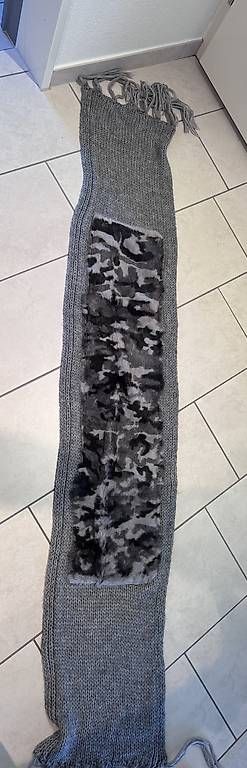 Foulards, Tücher & Schals: CUTULI CULT Wollschal mit Echtfell – Gebraucht aus Zürich von br2010 2