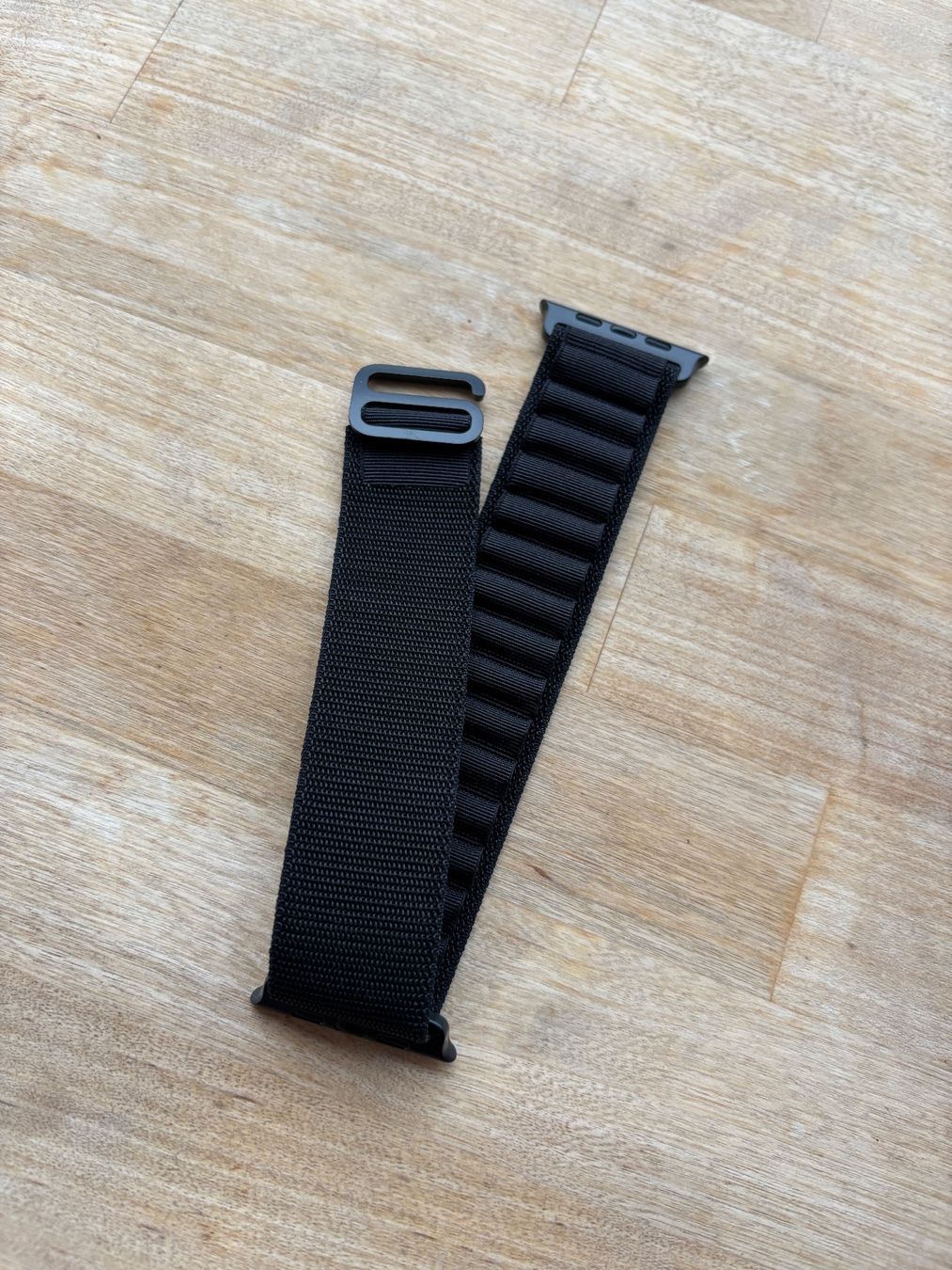 Armbänder & -reifen: Apple Watch 49 mm Alpine Loop – Neu und originalverpackt aus Mellingen von Guilhermefurlan 2