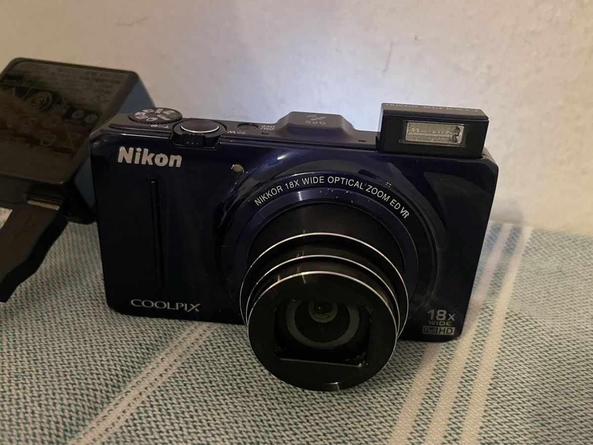 Nikon Fotocamera: Nikon Coolpix 9300 Digital Kamera – Usato da Zürich venduto da beli_30 2