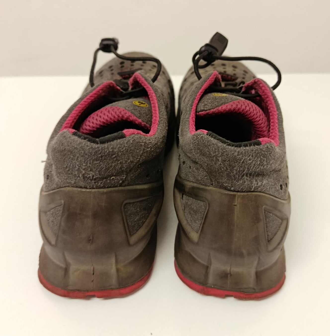 Uvex Scarpe da donna: Sicherheitsschuhe UVEX 38 ESD - gebraucht – Usato da Degersheim venduto da Zuckerka 5