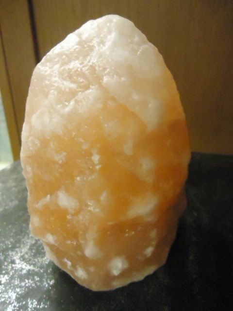 Mineralien & Heilsteine: Stimmungsvolle Salzstein Hoch 16cm – Gebraucht aus Zürich von liquidation-cobra