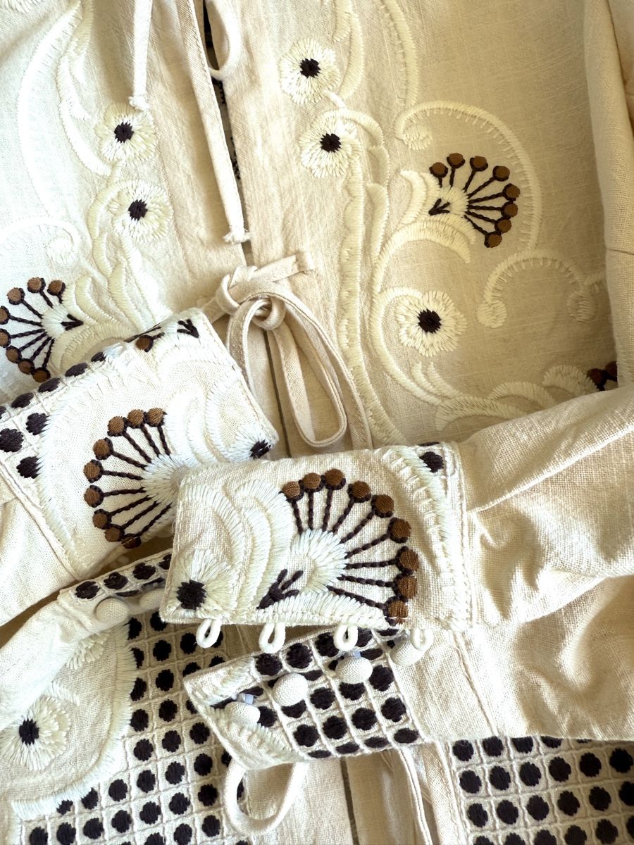 Camicette: Bestickte Bluse aus 100 % Baumwolle – Usato da Sion venduto da b2c1cat 7