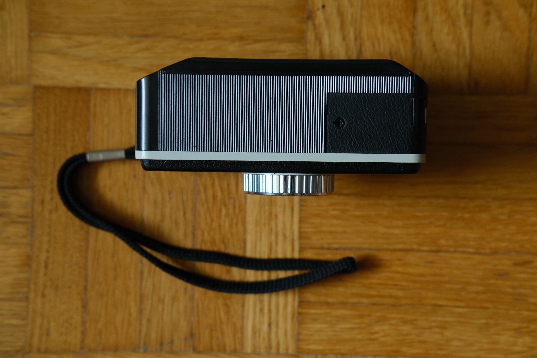 Kodak Appareil photo: Kodak Instamatic 33 – D'occasion à Massagno par mir_7p7t 3
