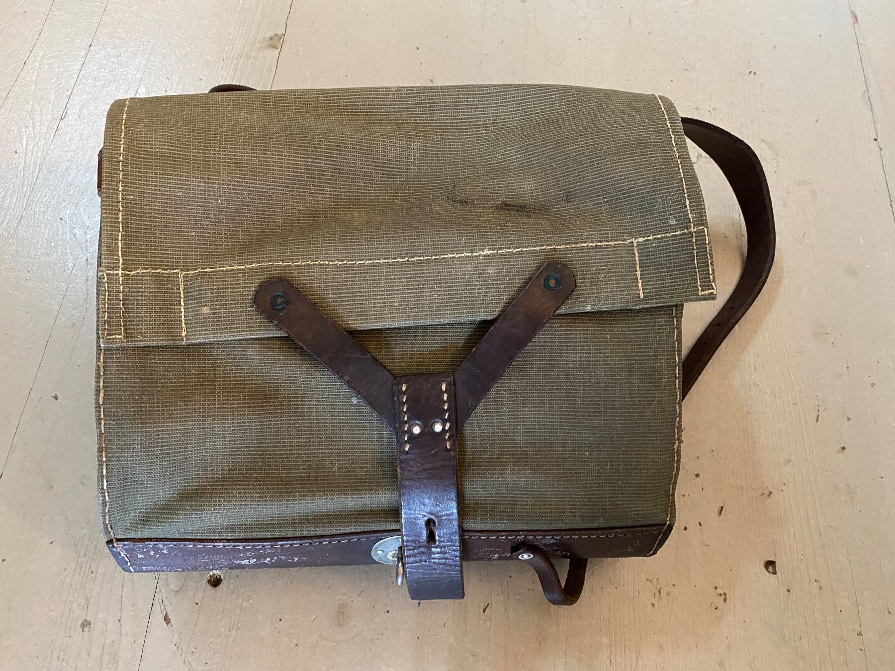 Schweizer Armee Borse: Tasche Schweizer Armee – Usato da Winterthur venduto da nor_qtg7