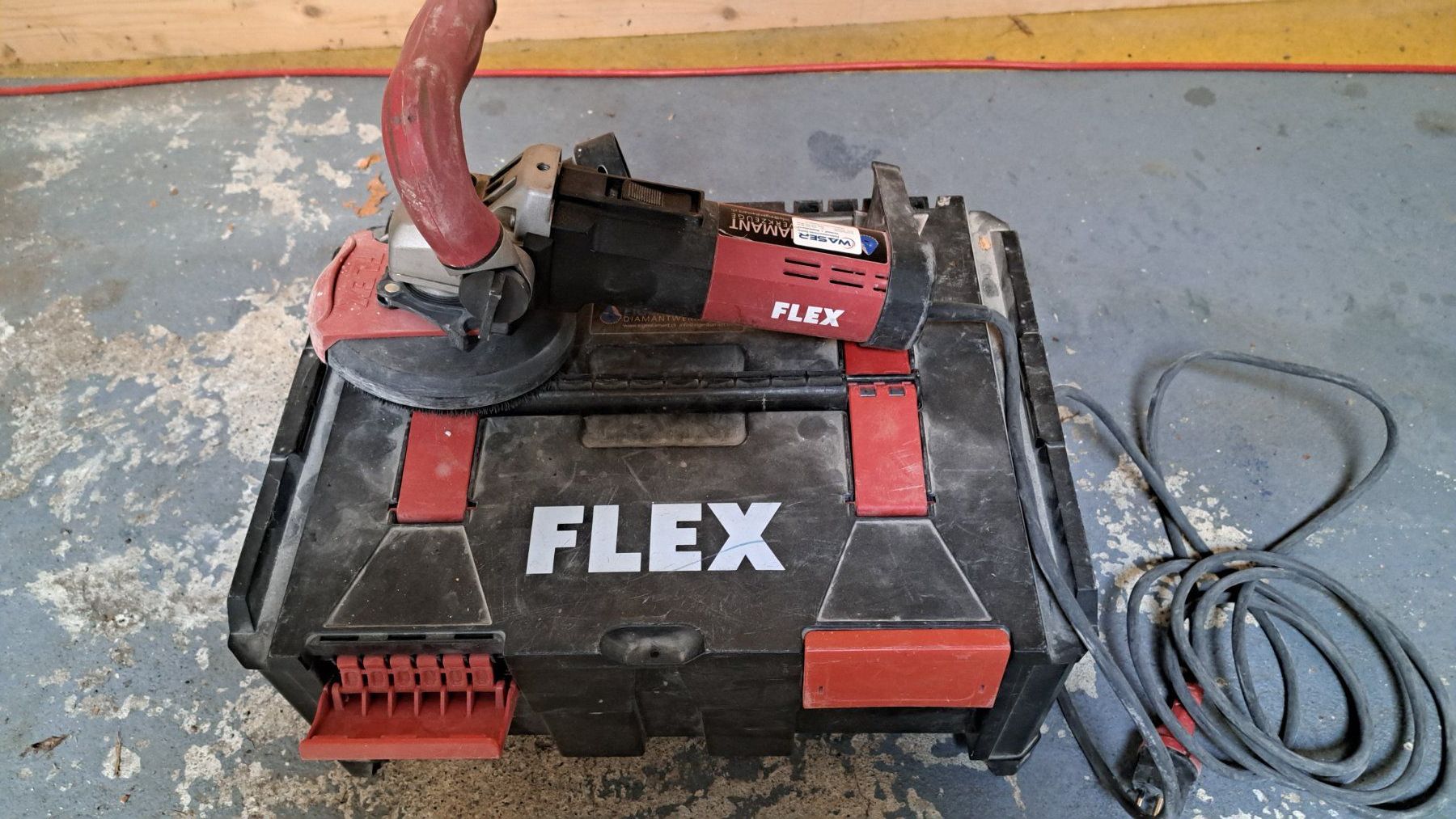 Flex Aiguiseuses & polisseuses: Betonschleifer – Défectueux à Bettlach par Cannonau58