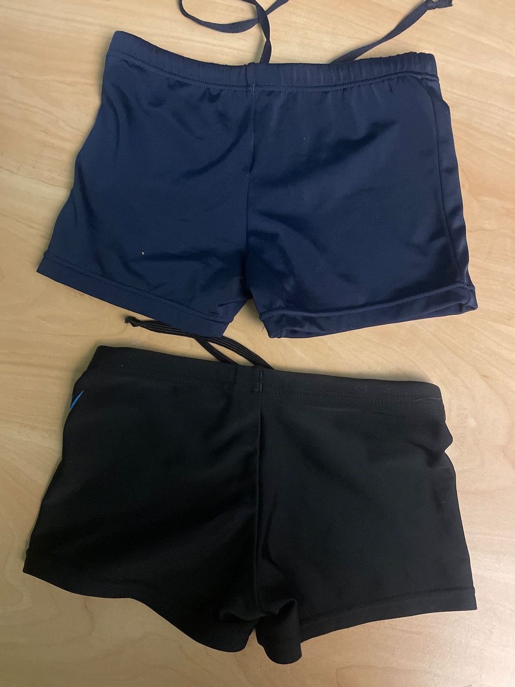 Costumi da bagno: 2 Aqua Sphere Badehosen Gr.116 – Usato da Obergerlafingen venduto da cabo4