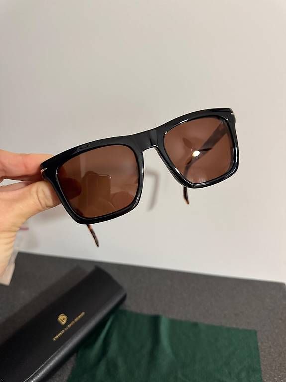 Brillen & Gläser: David Beckham Sonnenbrille Brille + Sonnenclip – Gebraucht aus Langenthal von Reifen-Schweiz 2