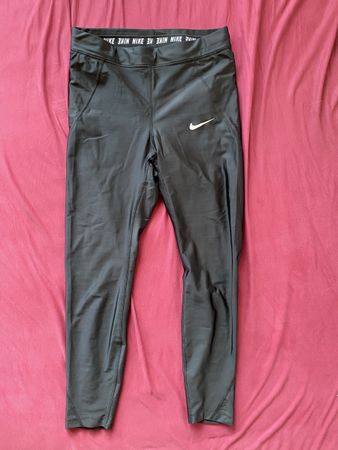 Legging nike Running noir taille M comme neuf 