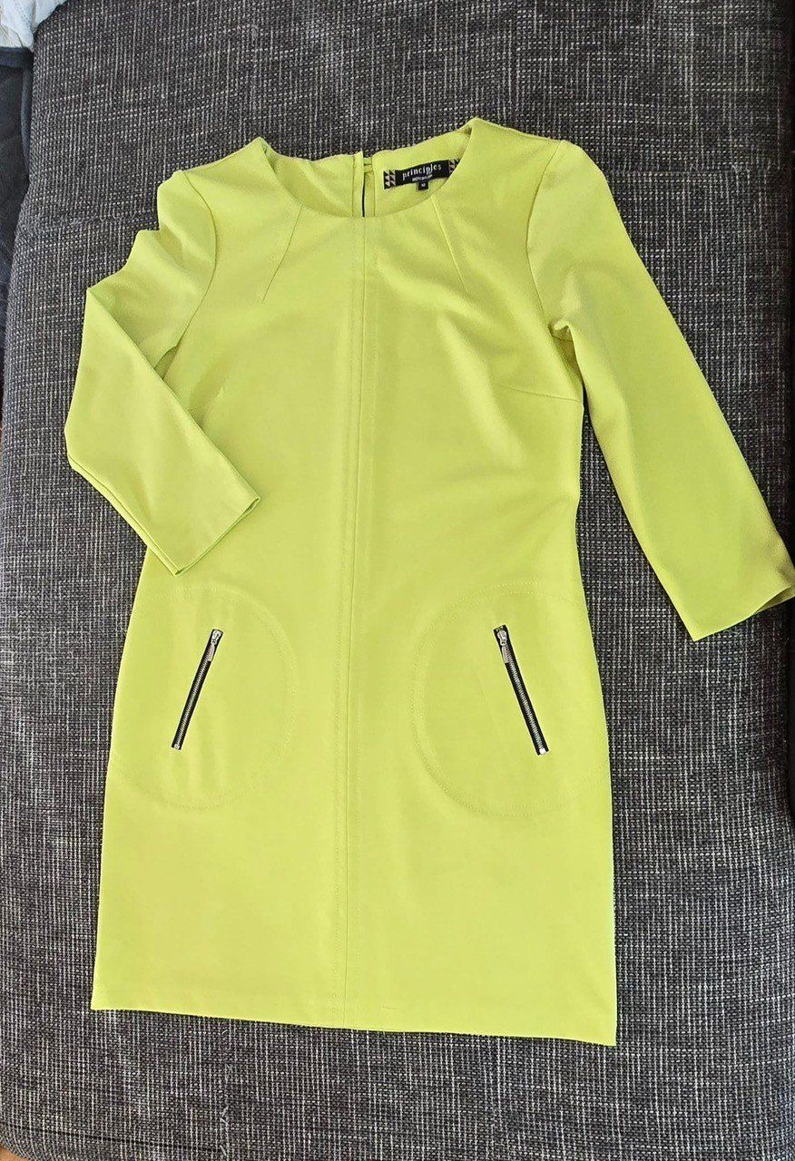 Vestiti: Schönes, hellgrünes Kleid mit Reissverschlüssen, Grösse 38. – Usato da Möhlin venduto da bea_gb97 1