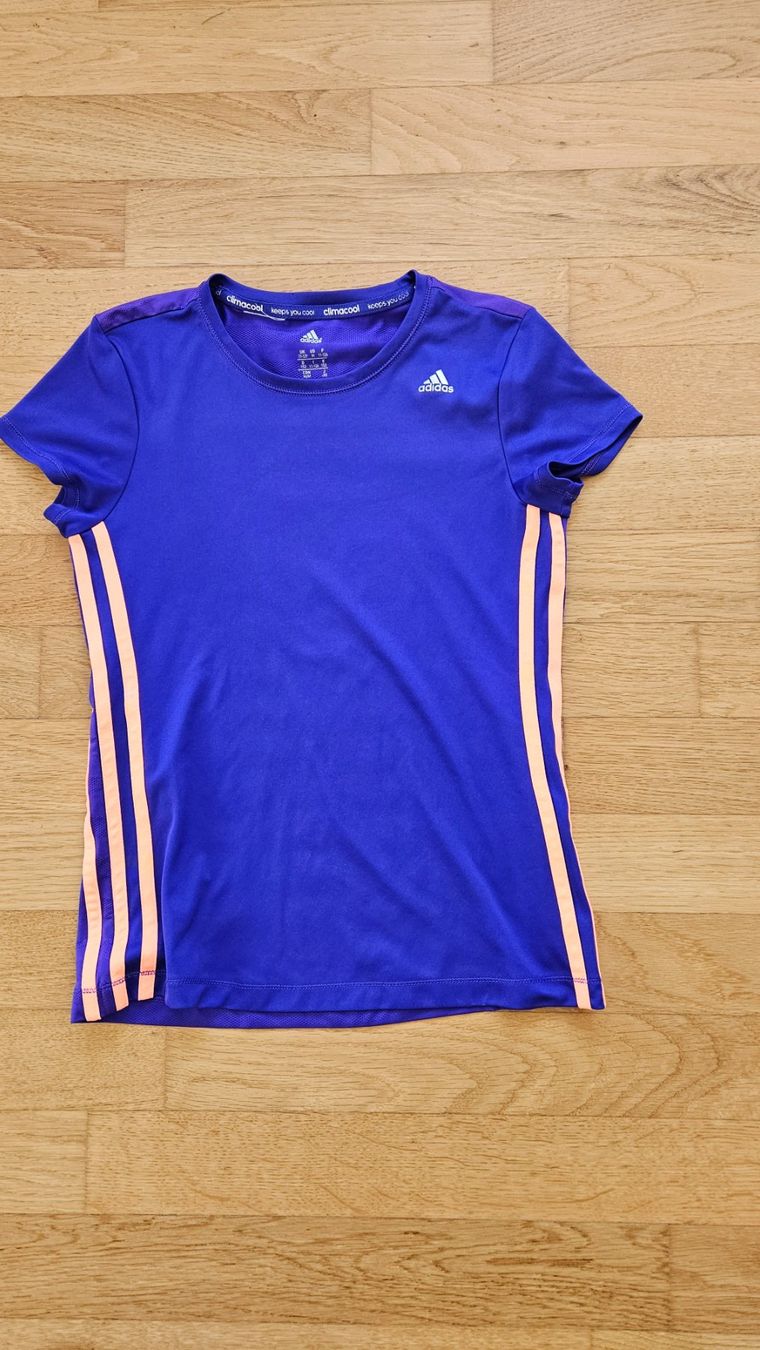 Adidas Camicette, T-shirt & Top: Adidas Sportshirt – Usato da Bubikon venduto da diditoto