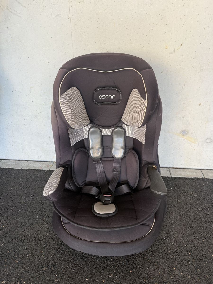 Osann Seggiolini per auto: Kindersitz Osann schwarz gebraucht – Usato da Muttenz venduto da Bea_dbr