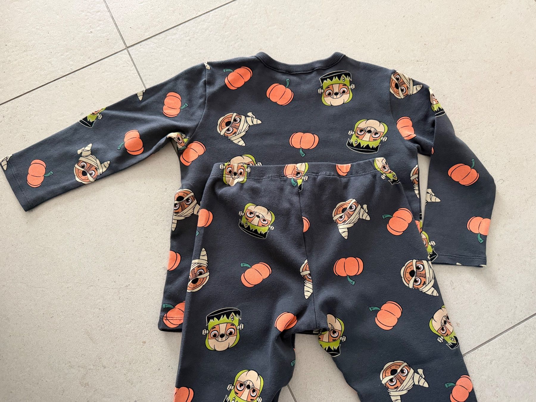 Zara Pigiama & Simili: ZARA Pyjama PAW PATROL Gr. 110 – Usato da Zug venduto da kow_6xr6 2