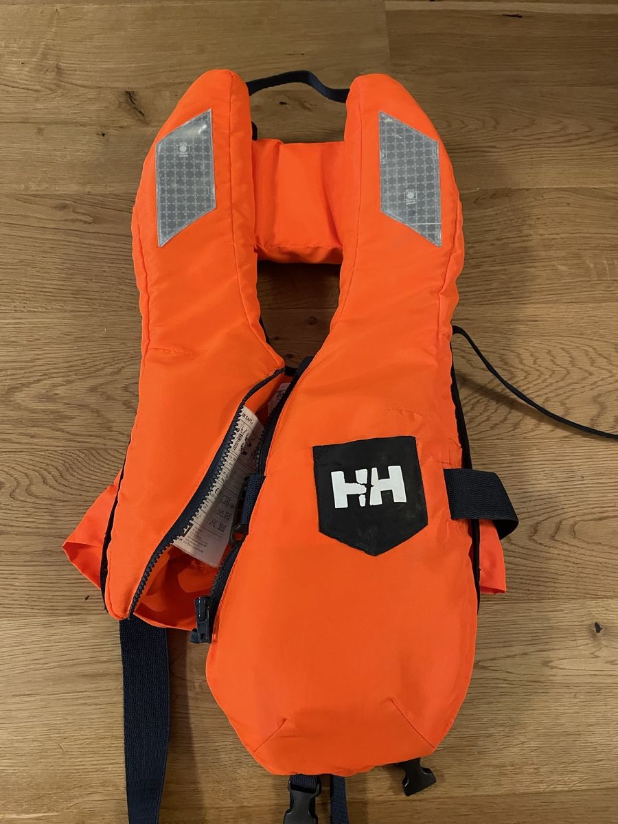 Helly Hansen Giubbotti di salvataggio: Helly Hansen Kinder-Schwimmweste – Usato da Lenzburg venduto da SallySell 1