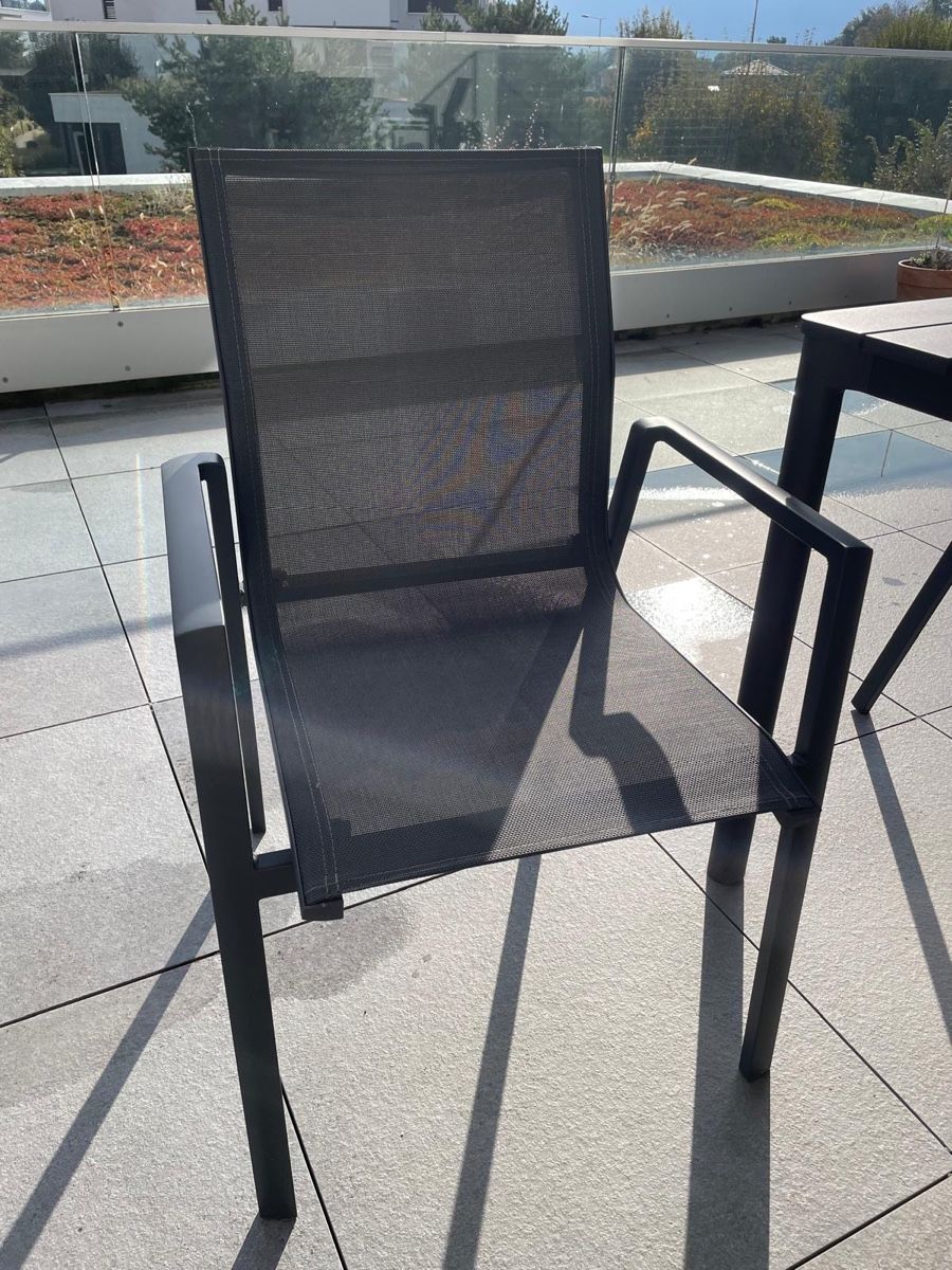Pfister Tischgruppe: Ensemble table et 6 chaises de jardin. – Gebraucht aus St-Sulpice VD von rod_7pkk 2