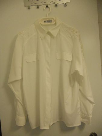 Neuw. Bluse mit Spitzenmuster - écru - Gr.46