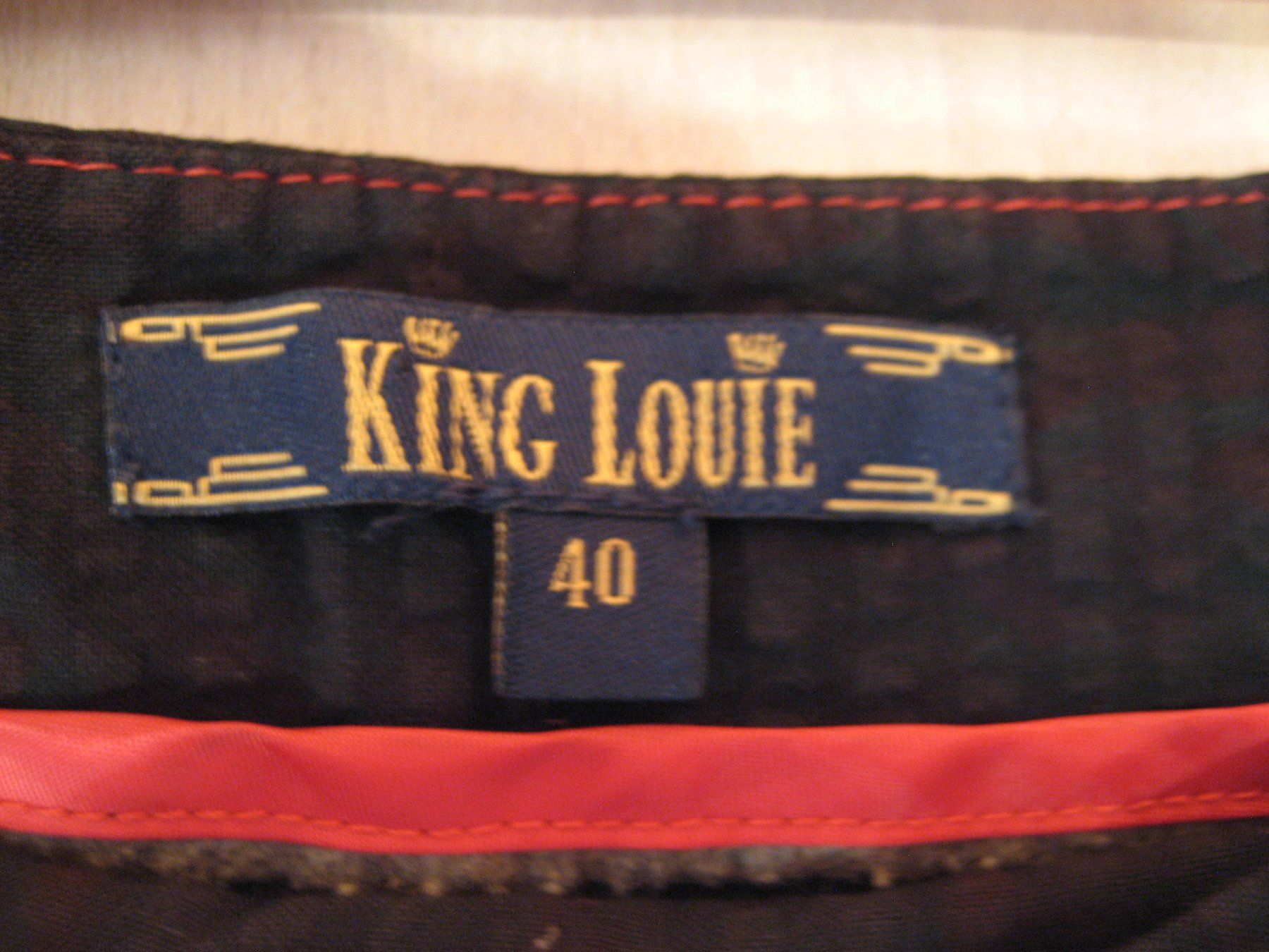 King Louie Pantaloni: Pantalon King Louie taille 40 – Nuovo (secondo la descrizione) da Delémont venduto da marryb 2