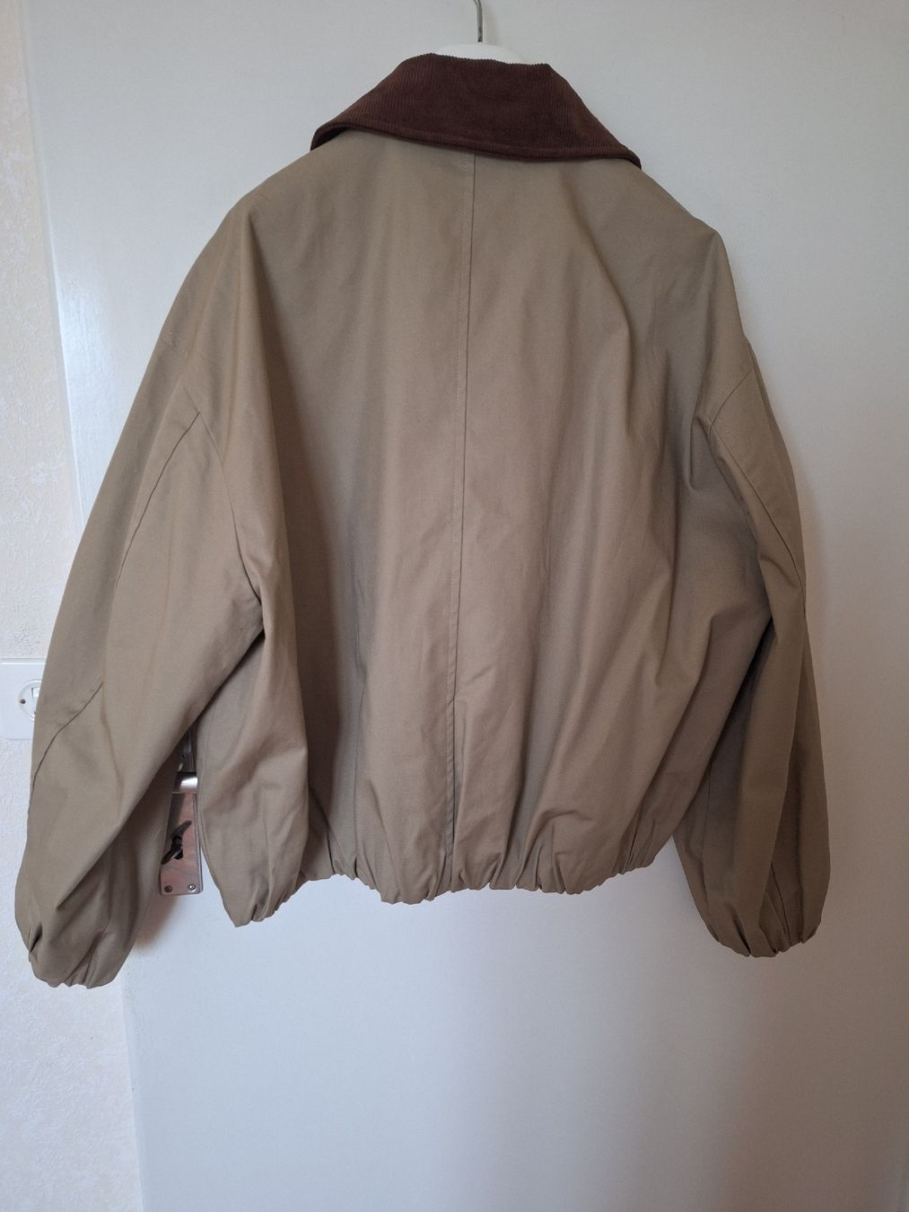 Giacche: Belle veste  – Nuovo (secondo la descrizione) da Genève venduto da dom_cy7z 2