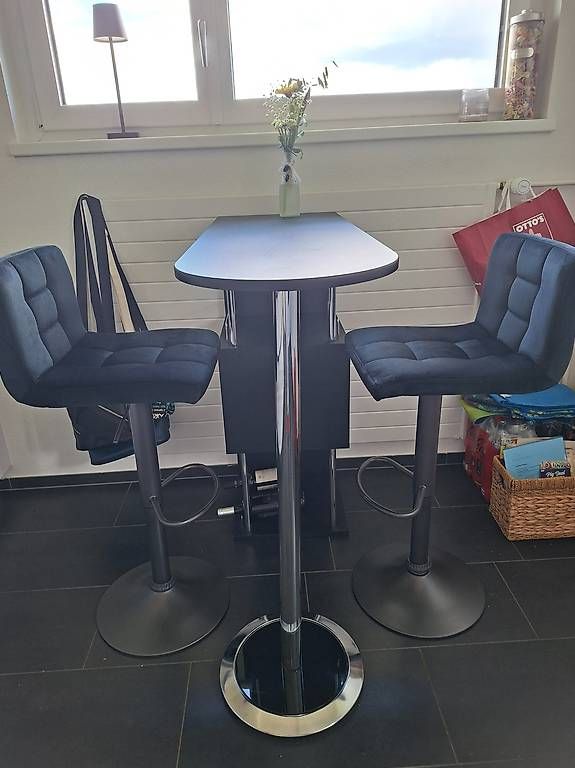 Tavoli: Bartisch mit 2 Hockern – Usato da Stachen venduto da mando08