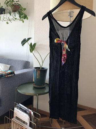 Robe designer Louise Della taille 42