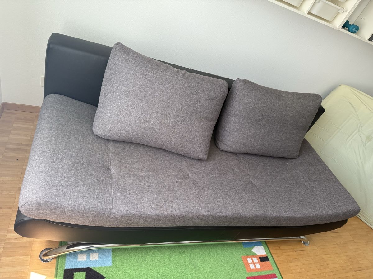 Sofas: Bettsofa schwarz/weiss zu verschenken  – Gebraucht aus Zürich von JBZH