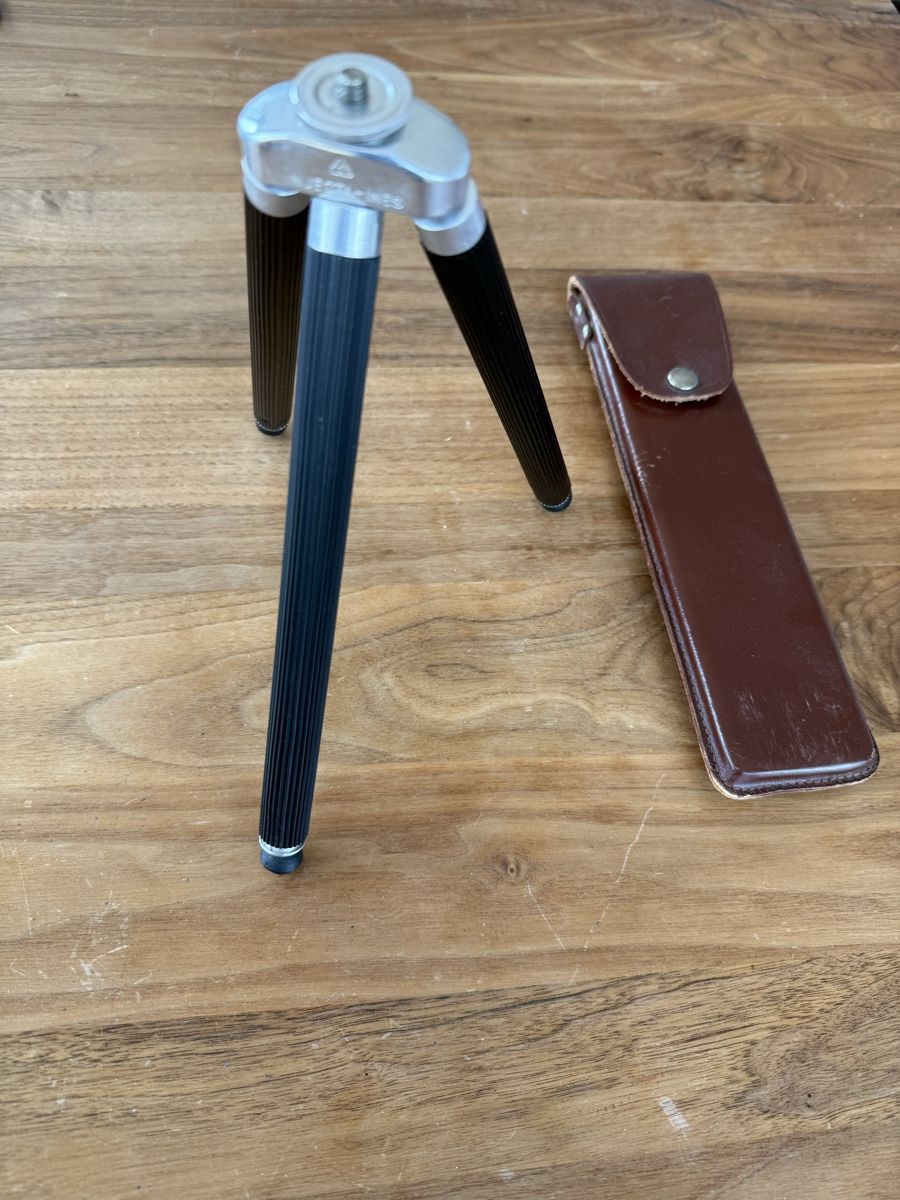 Treppiedi & Teste: Stativ Injecta-Ines – Usato da zürich venduto da skychef