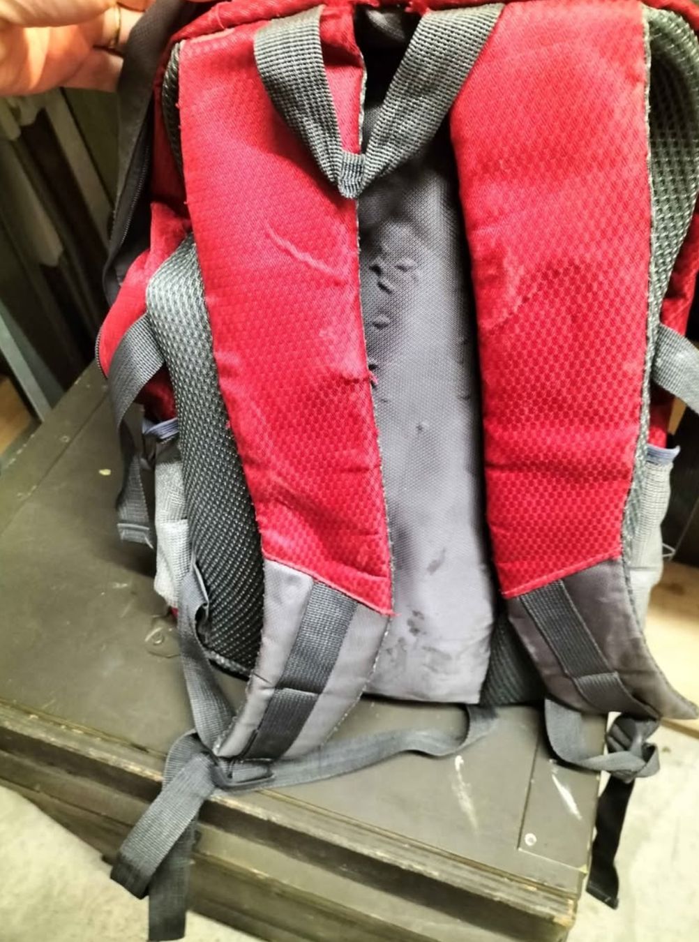 Rucksäcke: Rucksack Langlang rot/grau  – Gebraucht aus Ebikon von val_w5jm 2