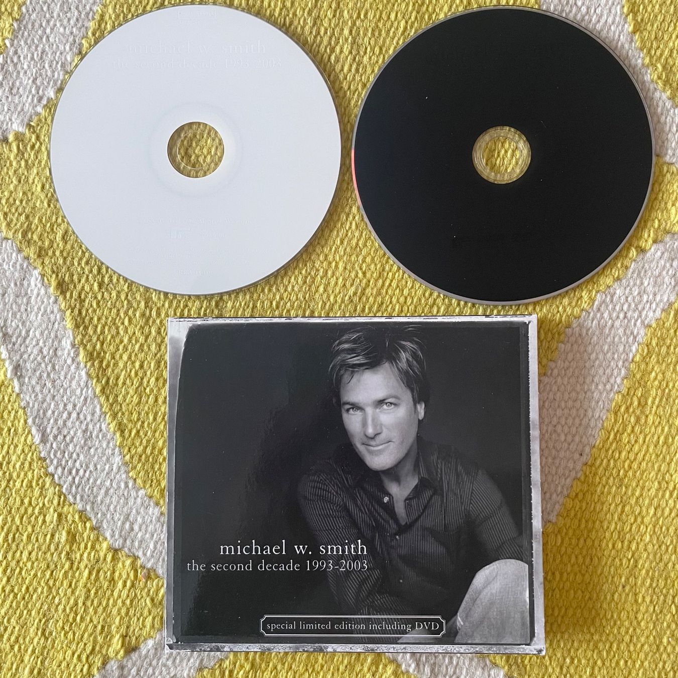 CDs: MICHAEL W.SMITH-CD+DVD SPECIAL EDI THE SECOND DECADE 93-03 – D'occasion à Rorschacherberg par CD-Roli
