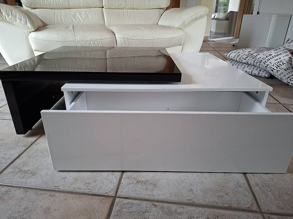 Tavoli: Table basse – Usato da Noës venduto da Hansjoergn1 1