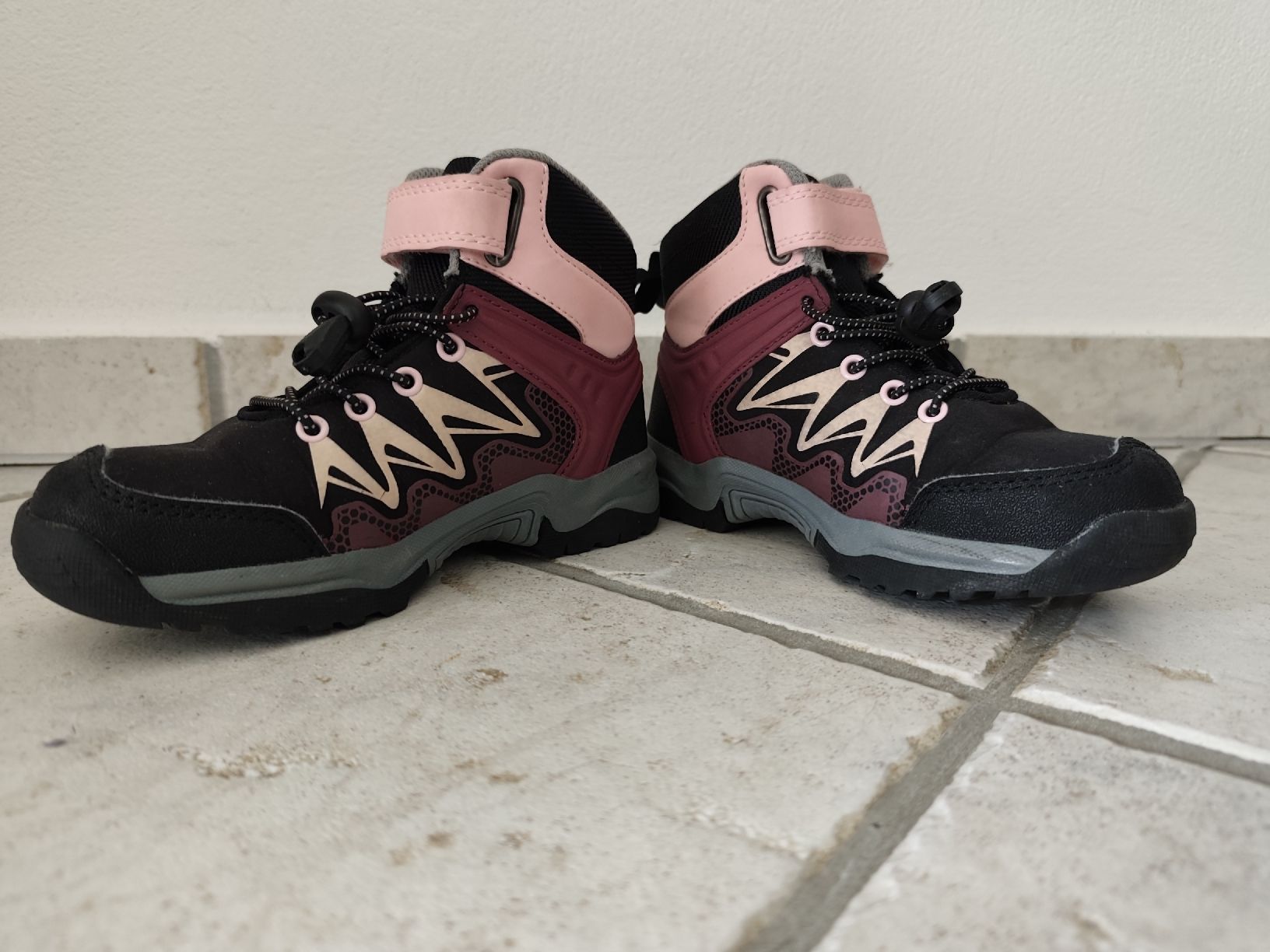 Schuhe für Mädchen: Mädchen Wanderschuhe  – Gebraucht aus Chur von Rodanisa 3