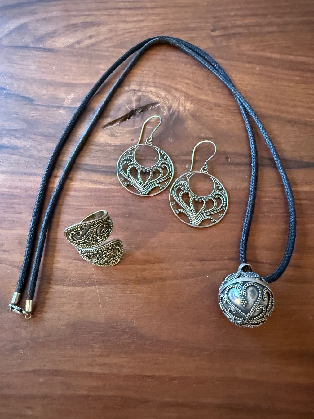Orecchini pendenti & Orecchini a lobo: Set: Ethno Ohrringe, Fingerring & Kette - echtes Silber – Nuovo (secondo la descrizione) da Cham venduto da SandrineTo
