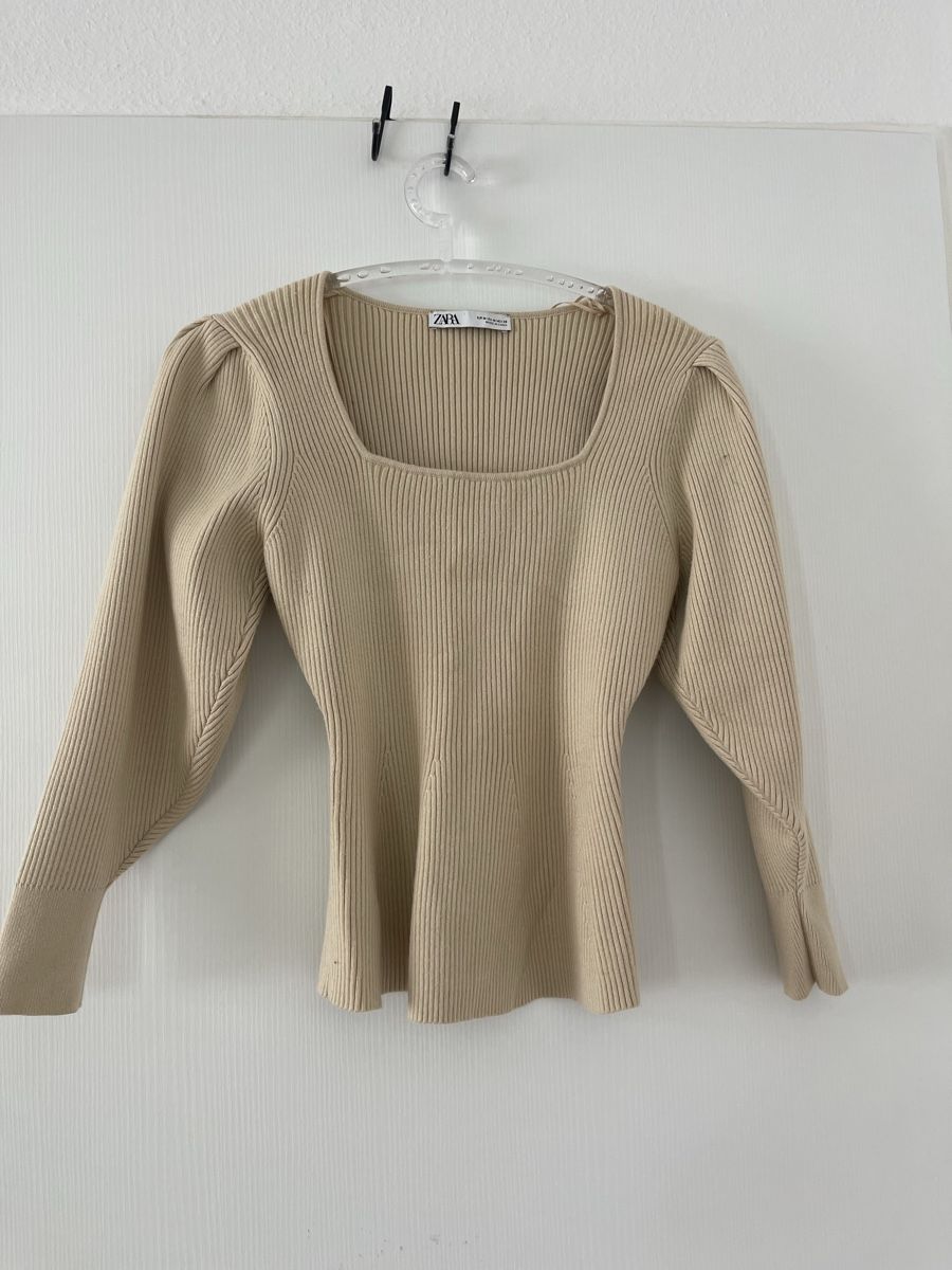 Zara Pullover & Sweatshirts: Zara Pullover gerippt beige eckiger Ausschnitt Grösse M – Neu (gemäss Beschreibung) aus Wetzikon ZH von man_7mn7