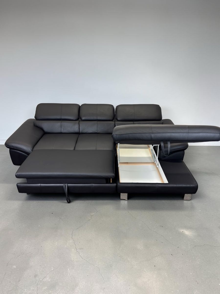 Sofas: Ecksofa aus schwarzem Echtleder mit Bettfunktion – D'occasion à Fehraltorf par Sofalab.swiss 2