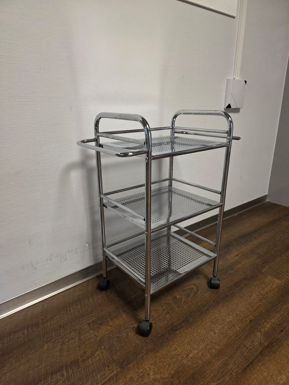 Dessertes: Servierwagen /Beistellrollwagen – D'occasion à Wangen an der Aare par pat_2p5v 1