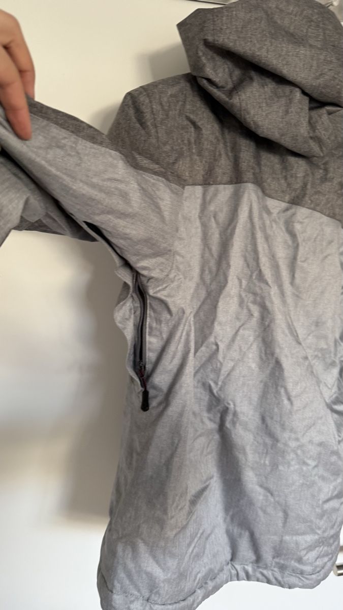 Giacche: Ski- / Snowboardjacke grau, Grösse M – Usato da Zürich venduto da mir_8jby 3
