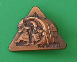Basler Fasnachtsplakette Kupfer mit Nadel 1992