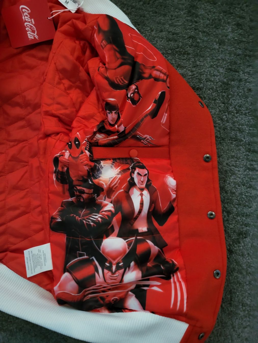 Giacche: Coca Cola Marvel Jacke Grösse M Neu – Nuovo (secondo la descrizione) da Goldach venduto da Fuchour 3