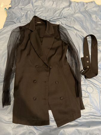Kleid Blazer schwarz mit Tüllärmeln und Gurt Grösse M
