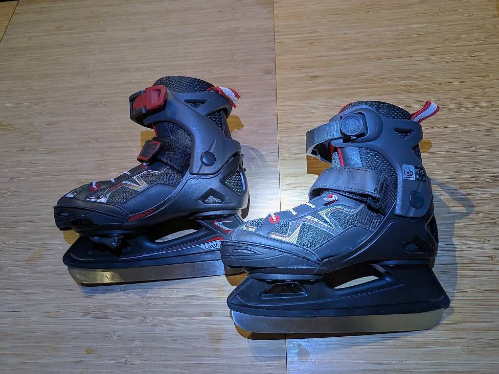 Pattini da ghiaccio: Kinder Schlittschuhe – Usato da Zollikofen venduto da Serious