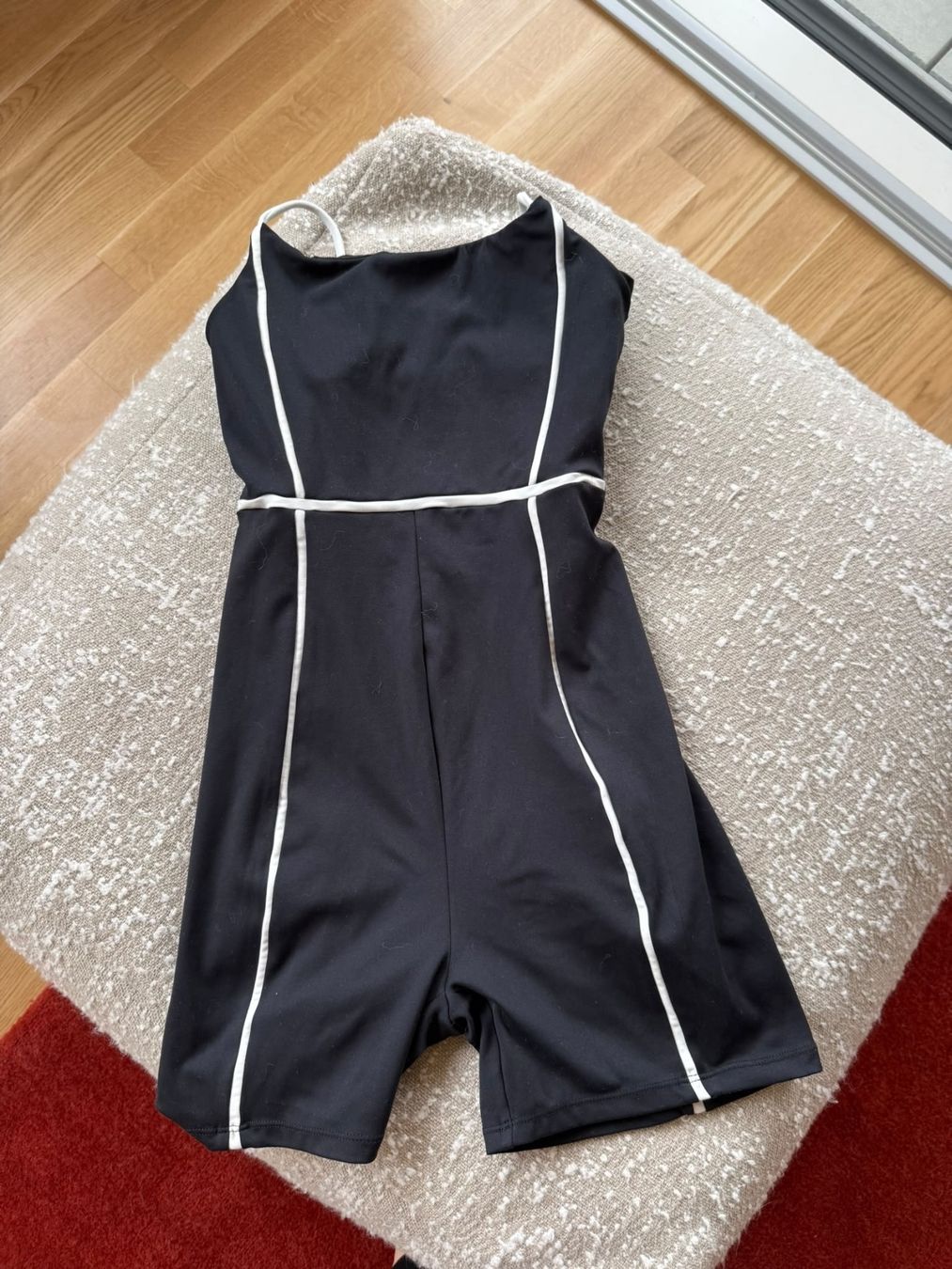Oysho Tute: Black workout set. – Usato da Zürich venduto da marthalberini