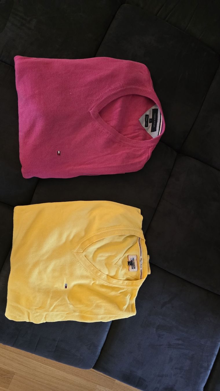 Tommy Hilfiger Maglioni & Felpe: 2 x Thommy Hilfiger V-Ausschnitt Pullover XL – Usato da Dietlikon venduto da Ramses79 2