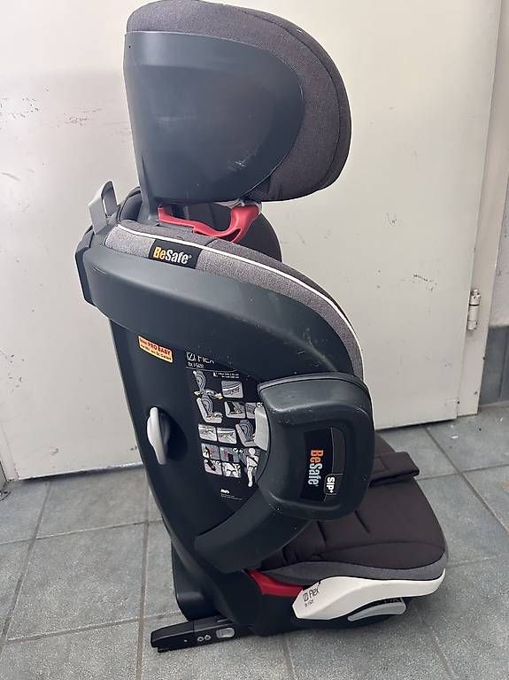 Auto-Kindersitze: Auto Kindersitz Besafe iZi Flex Fix i-Size – Gebraucht aus Gossau SG von Stefane9119 1