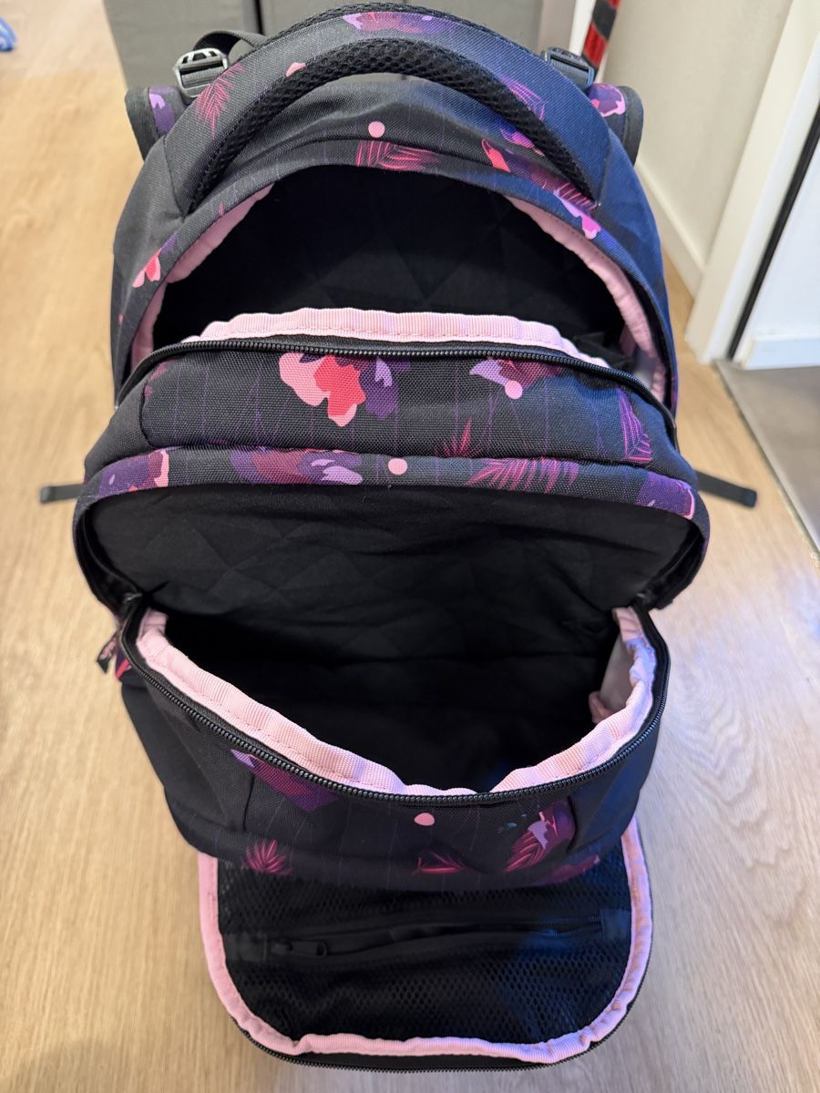 Satch Sacs & sacs à dos: Schulrucksack Satch Pack Mystic Nights – D'occasion à Ebmatingen par VeePF 1