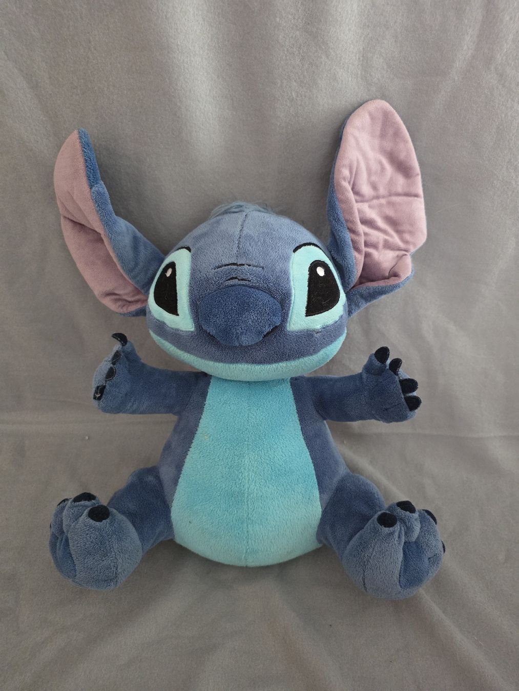 Disney Giocattoli:  Stitch Disney Plüschtier  – Usato da Hallwil venduto da lulu14 1