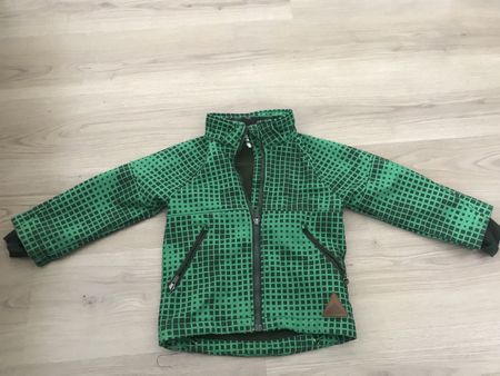 Veste de pluie sport  taille 98
