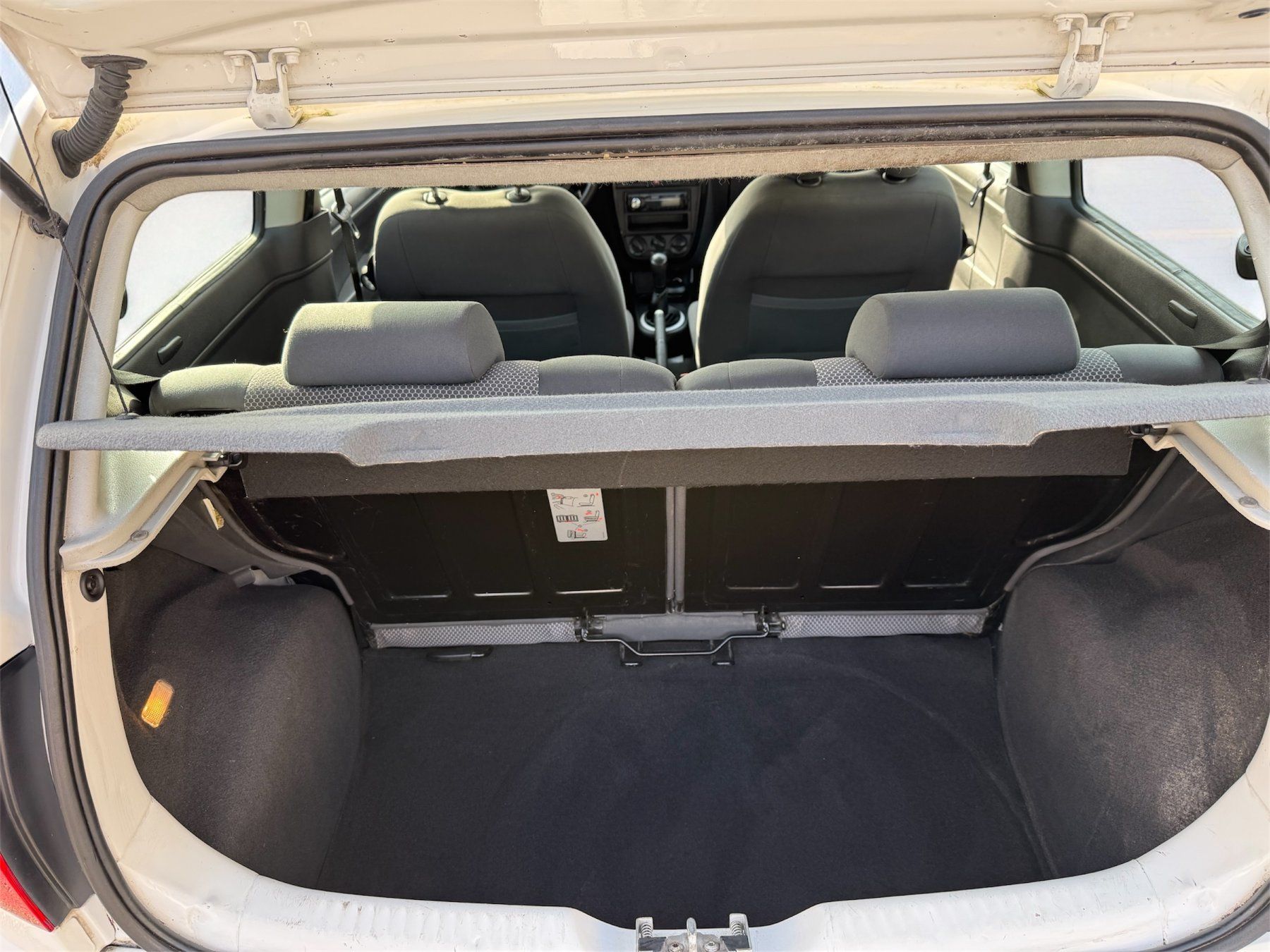 VW Automobili: VW Fox 1.2 60PS 5G – Usato da Lenzburg venduto da NA081 7